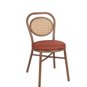 Silla Innsbruck deco nogal claro tapizado terracota