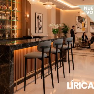 nueva banqueta tapizada de interior modelo Lírica